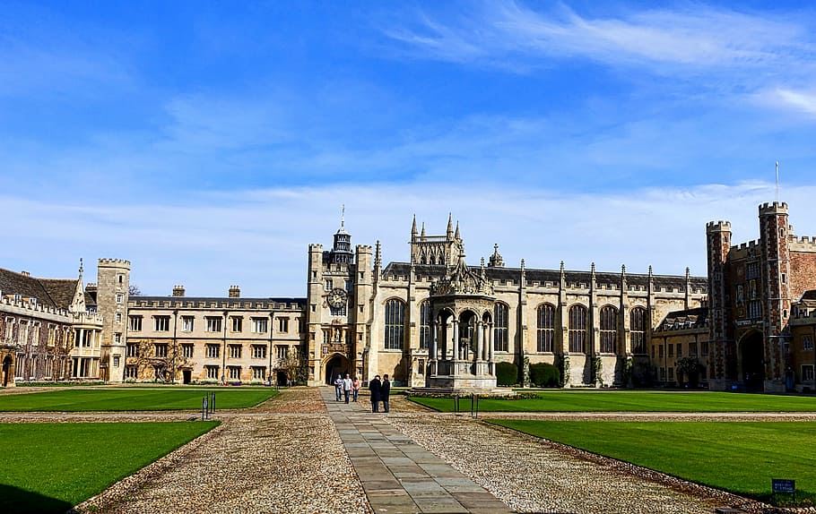 Cambridge University School building